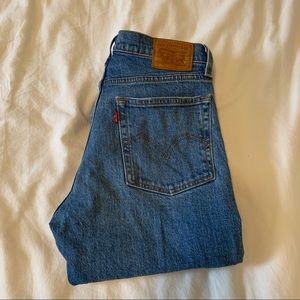 Levi’s straight leg jeans